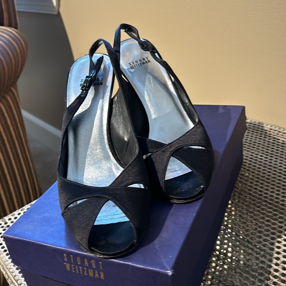 Stuart Weitzman 9.5 black satin open toe  heel